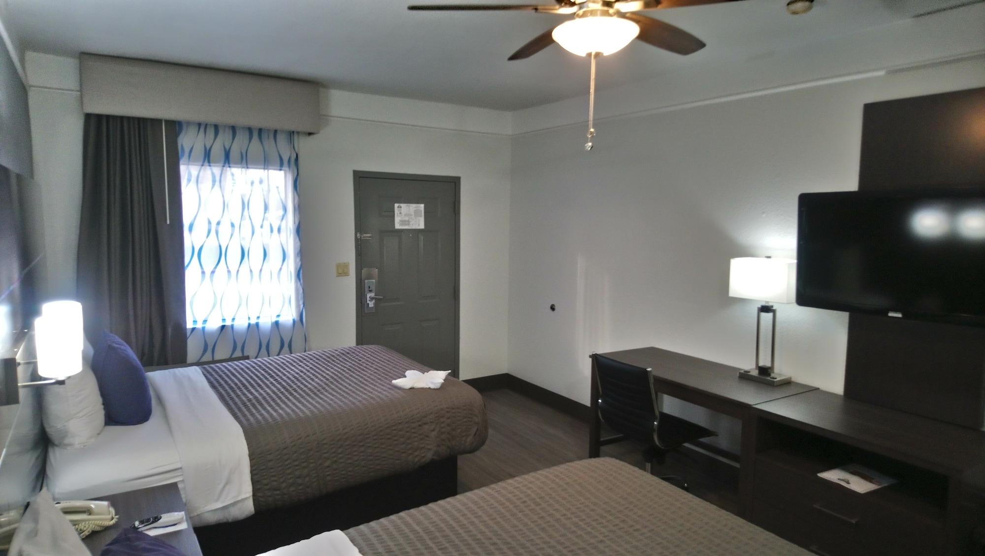 Days Inn & Suites By Wyndham Webster Nasa-Clearlake-Houston Kültér fotó