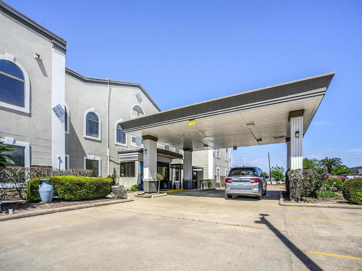 Days Inn & Suites By Wyndham Webster Nasa-Clearlake-Houston Kültér fotó