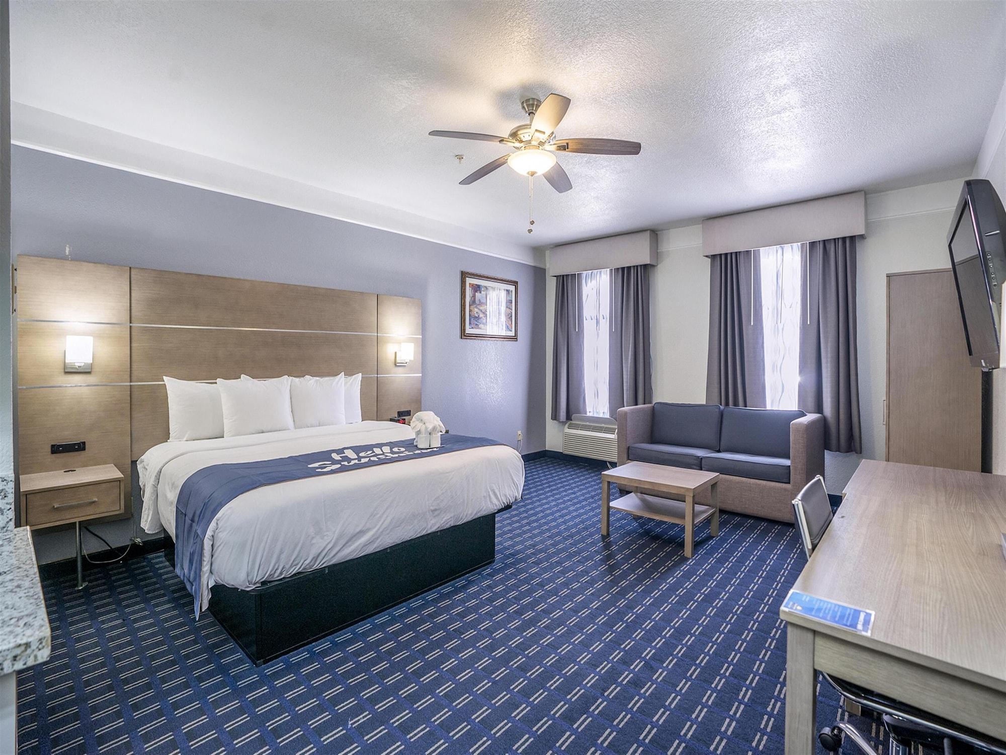 Days Inn & Suites By Wyndham Webster Nasa-Clearlake-Houston Kültér fotó