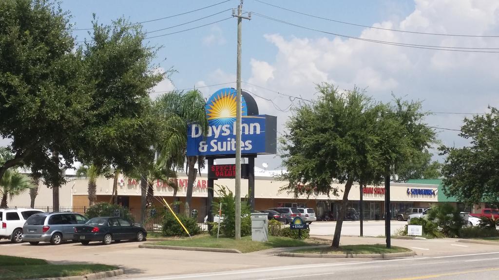 Days Inn & Suites By Wyndham Webster Nasa-Clearlake-Houston Kültér fotó